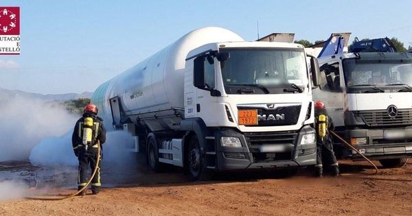 Foto: Fuga de metano en un camión en La Llosa