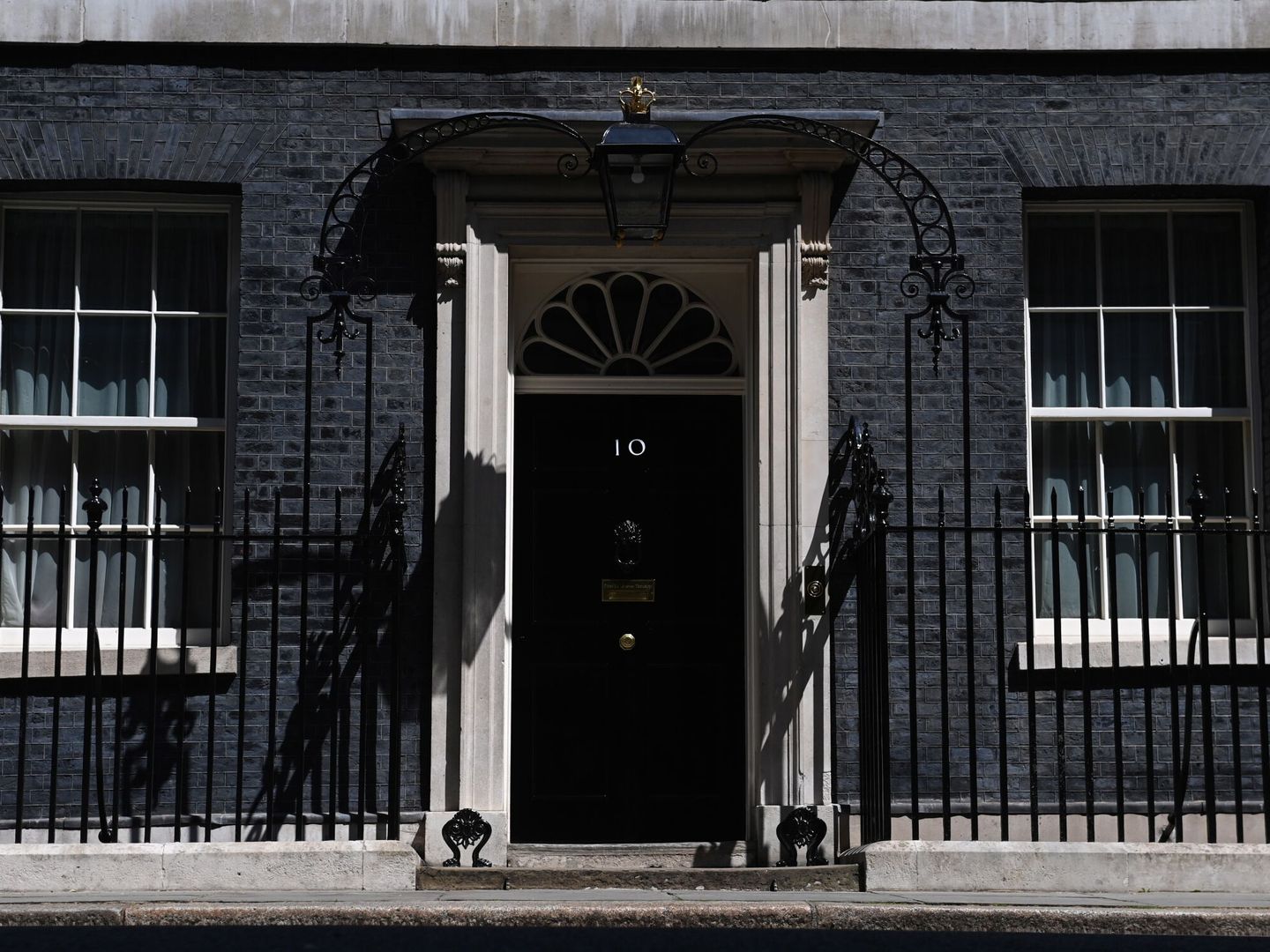 La entrada del número 10 Downing Street. (EFE/Neil Hall)