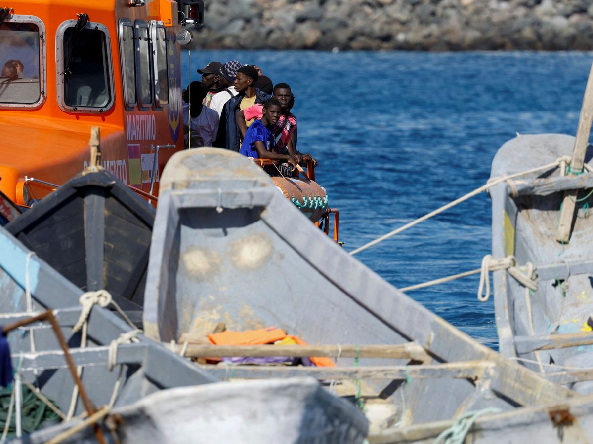 Foto: Migrantes llegados a Canarias en las últimas horas. (Reuters/Borja Suárez)