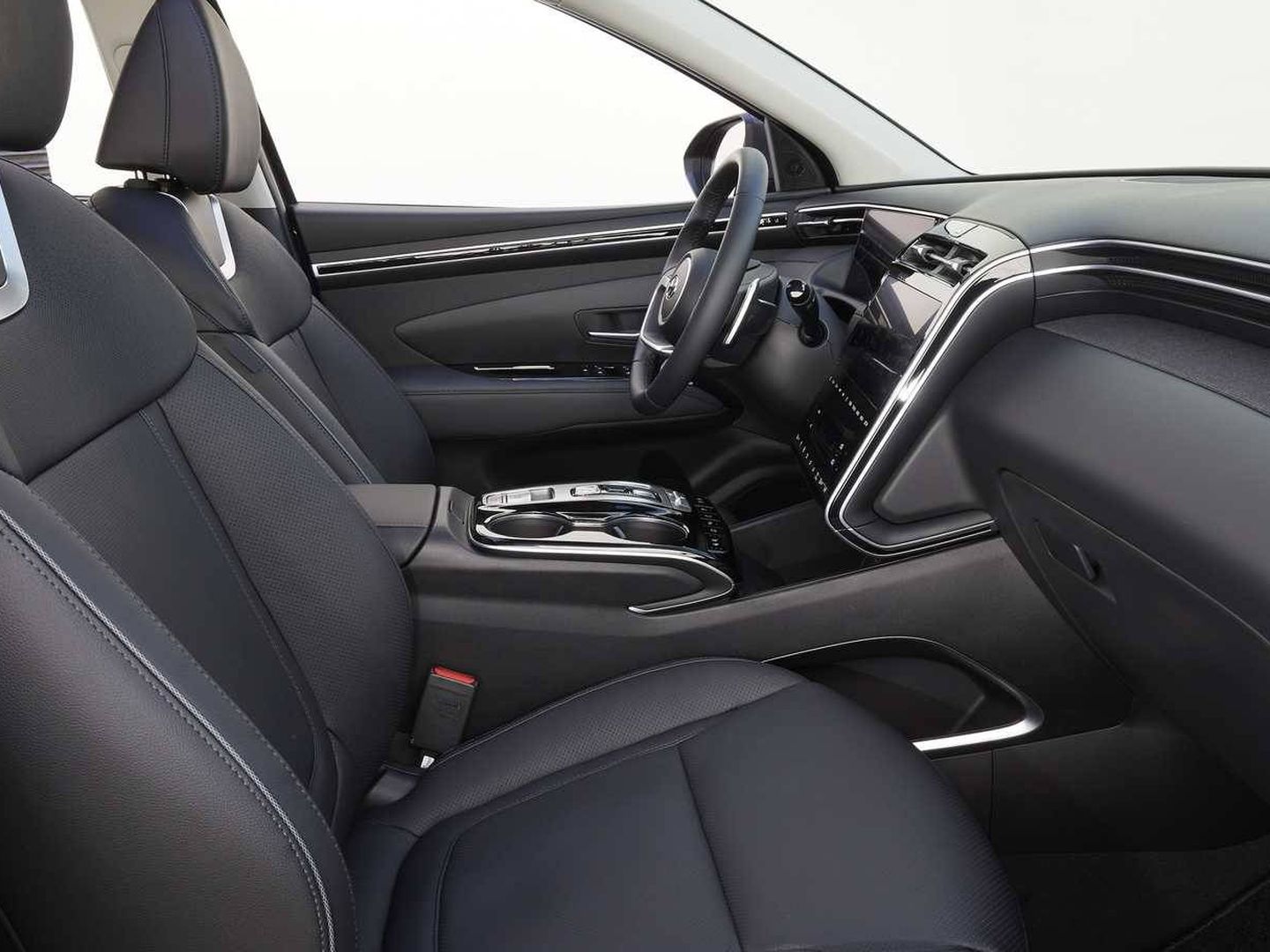 El Hyundai Tucson aporta una mejor calidad de terminación, lo que le posiciona aún más cerca del segmento premium. 