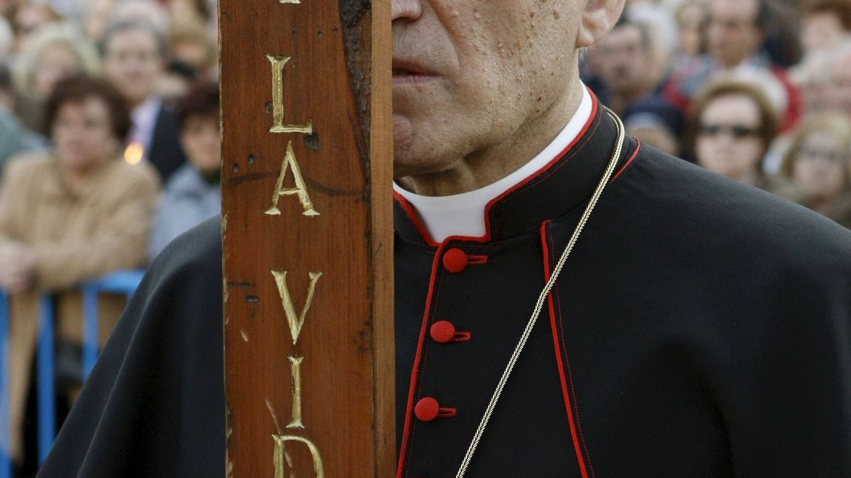 SMS del cardenal Rouco tras los atentados del 11-M: "Todos a votar. Perdemos. Pásalo"