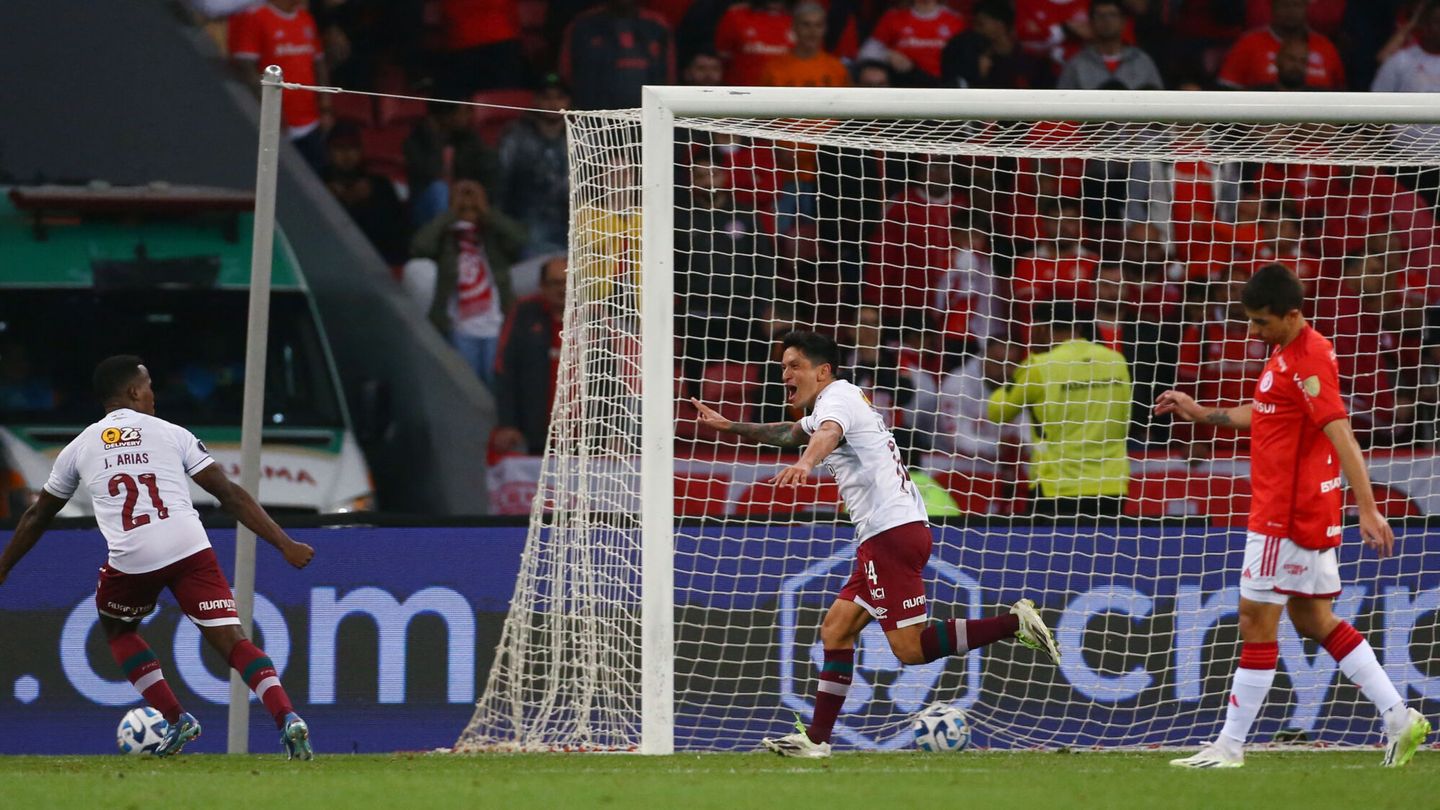 Germán Cano celebra el 1-2 ante Internacional (REUTERS/Diego Vara).