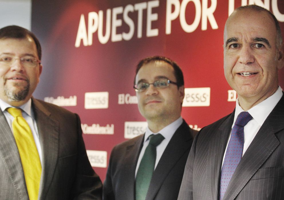 Foto: De izquierda a derecha: Juan Manuel López Zafra, economista, profesor en CUNEF; Pedro Calvo, de El Confidencial; y José Miguel Maté, consejero delegado de Tress