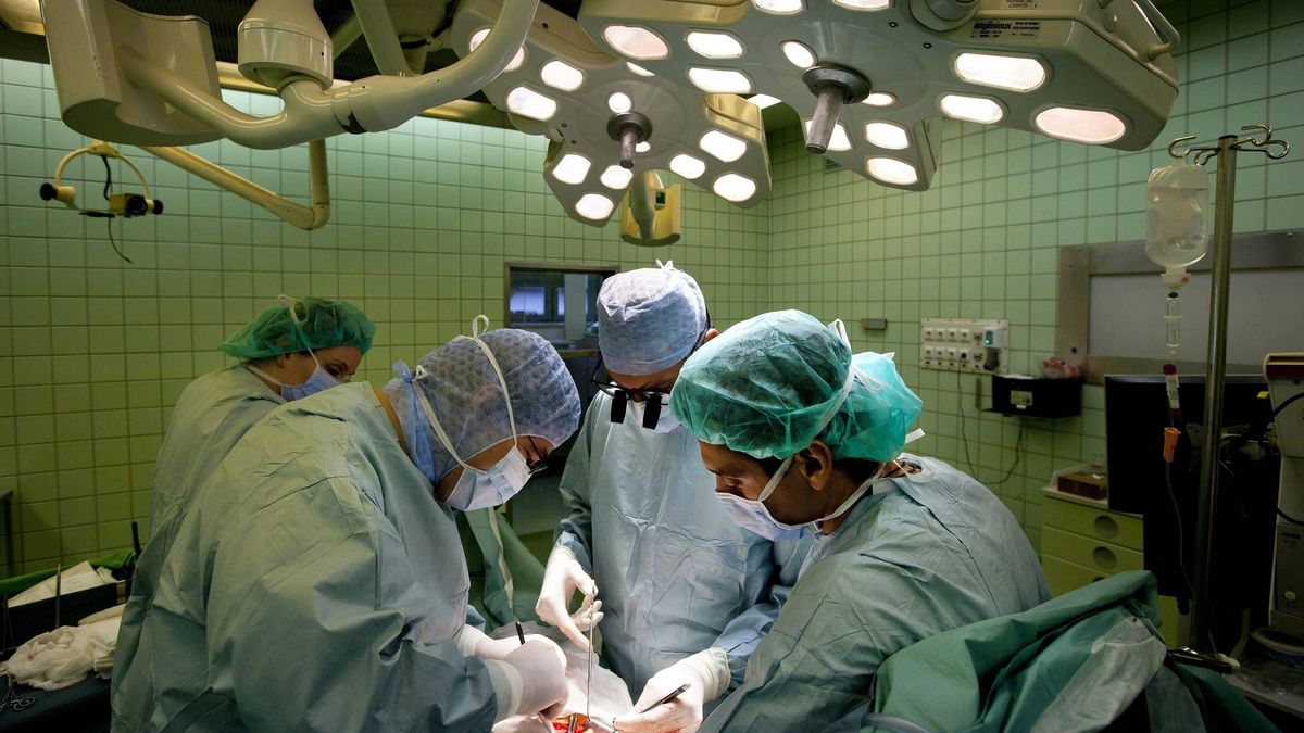 Dos pacientes trasplantados mueren en Sevilla por un virus del herpes "no detectado"