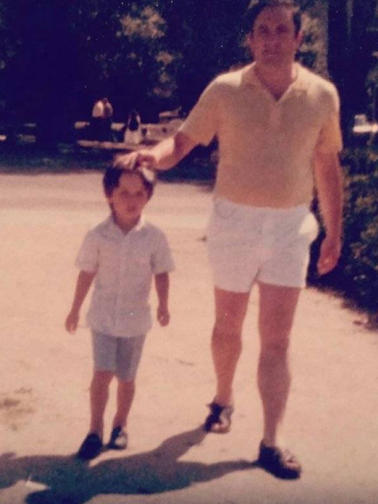 Santiago Abascal con su padre, del mismo nombre y también político. (Pinterest)