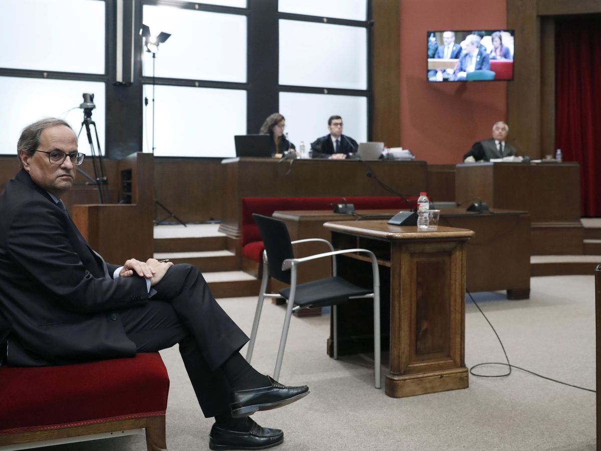 Foto: El presidente de la Generalitat, Quim Torra, en el Tribunal Superior de Justicia de Cataluña. (EFE)