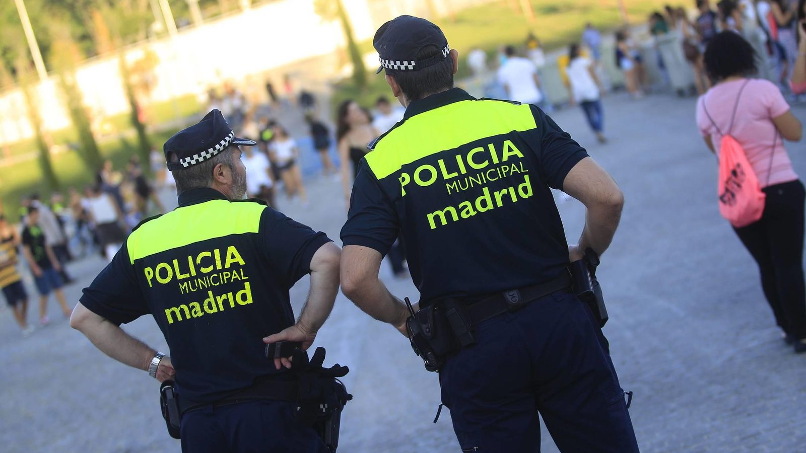 Foto: Dos agentes de la Policía Municipal de Madrid. (EFE)