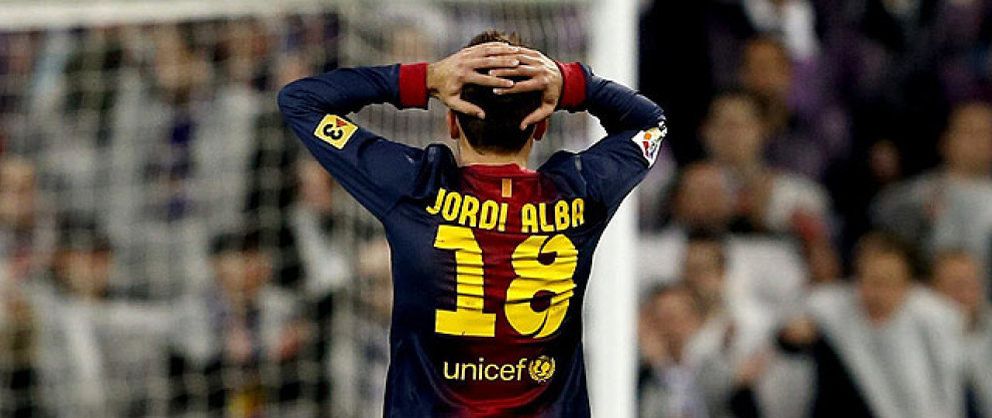 Foto: Jordi Alba desmiente a Callejón: "Al parecer lo que hizo Messi sólo lo vio él"