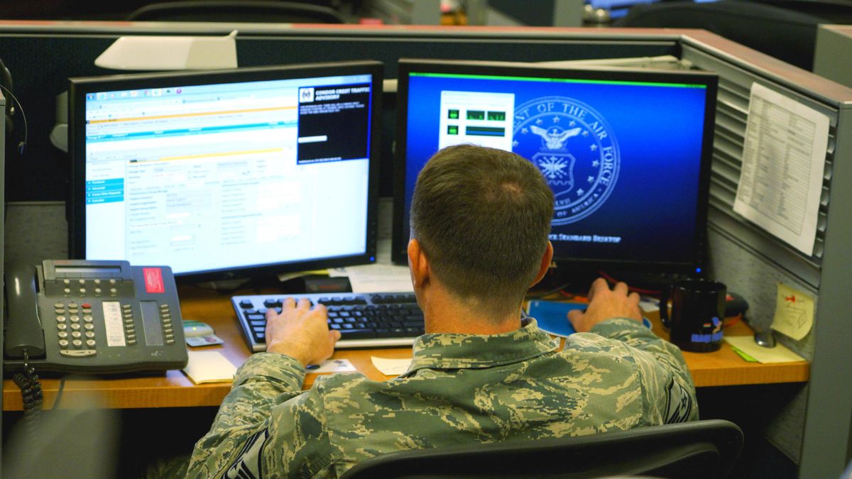 EEUU lanza por primera vez 'ciberbombas' para destruir al ISIS