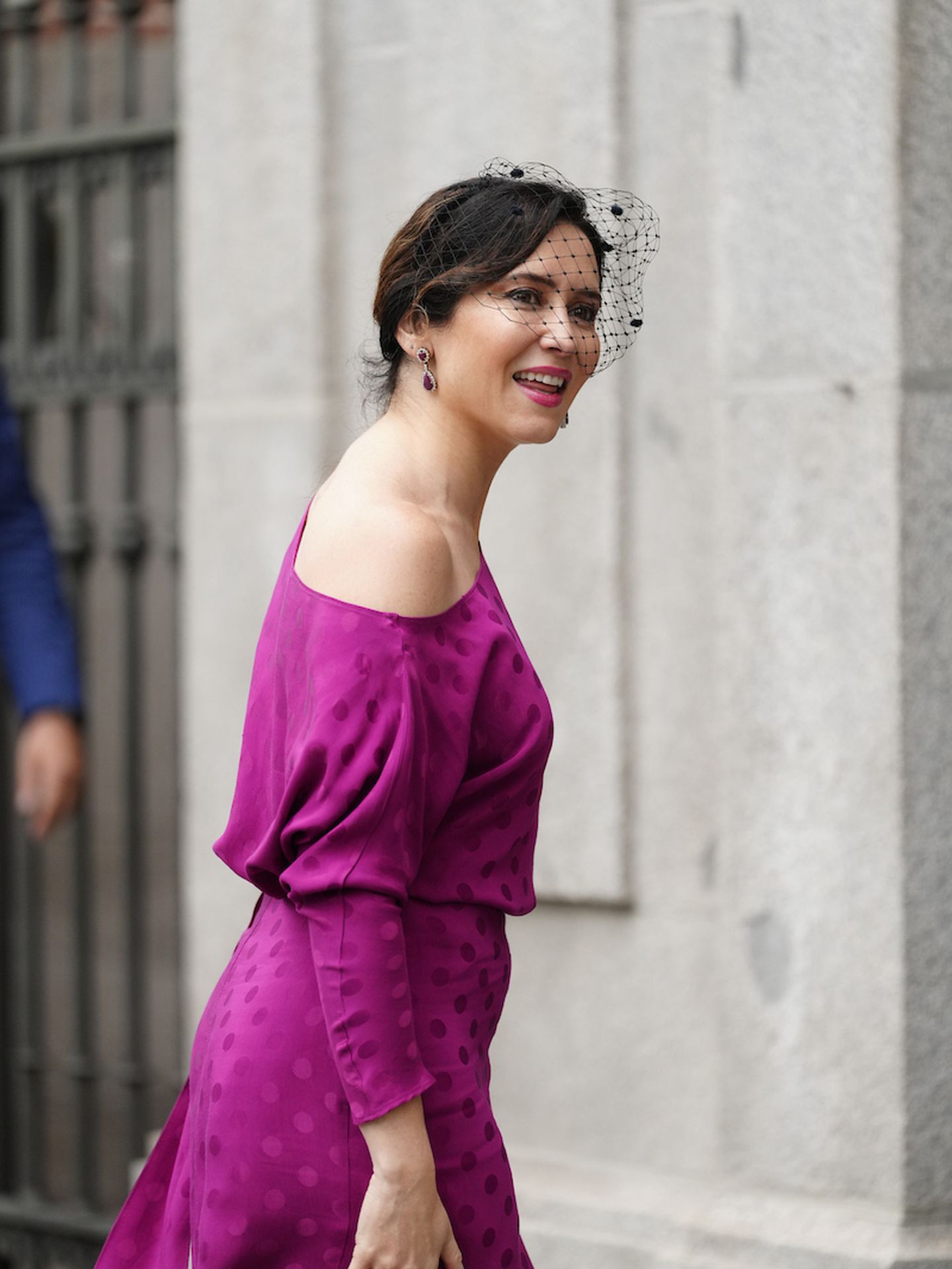 Isabel Díaz Ayuso en su llegada a la boda de Almeida. Limited Pictues.
