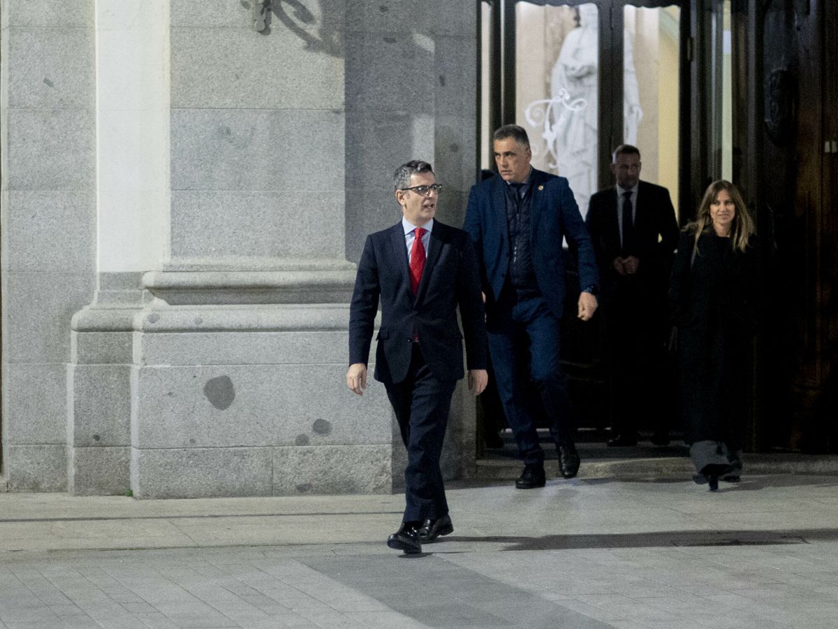 Foto: Bolaños, tras su reunión con el presidente del Supremo, Francisco Marín Castán. (Europa Press/Alberto Ortega)