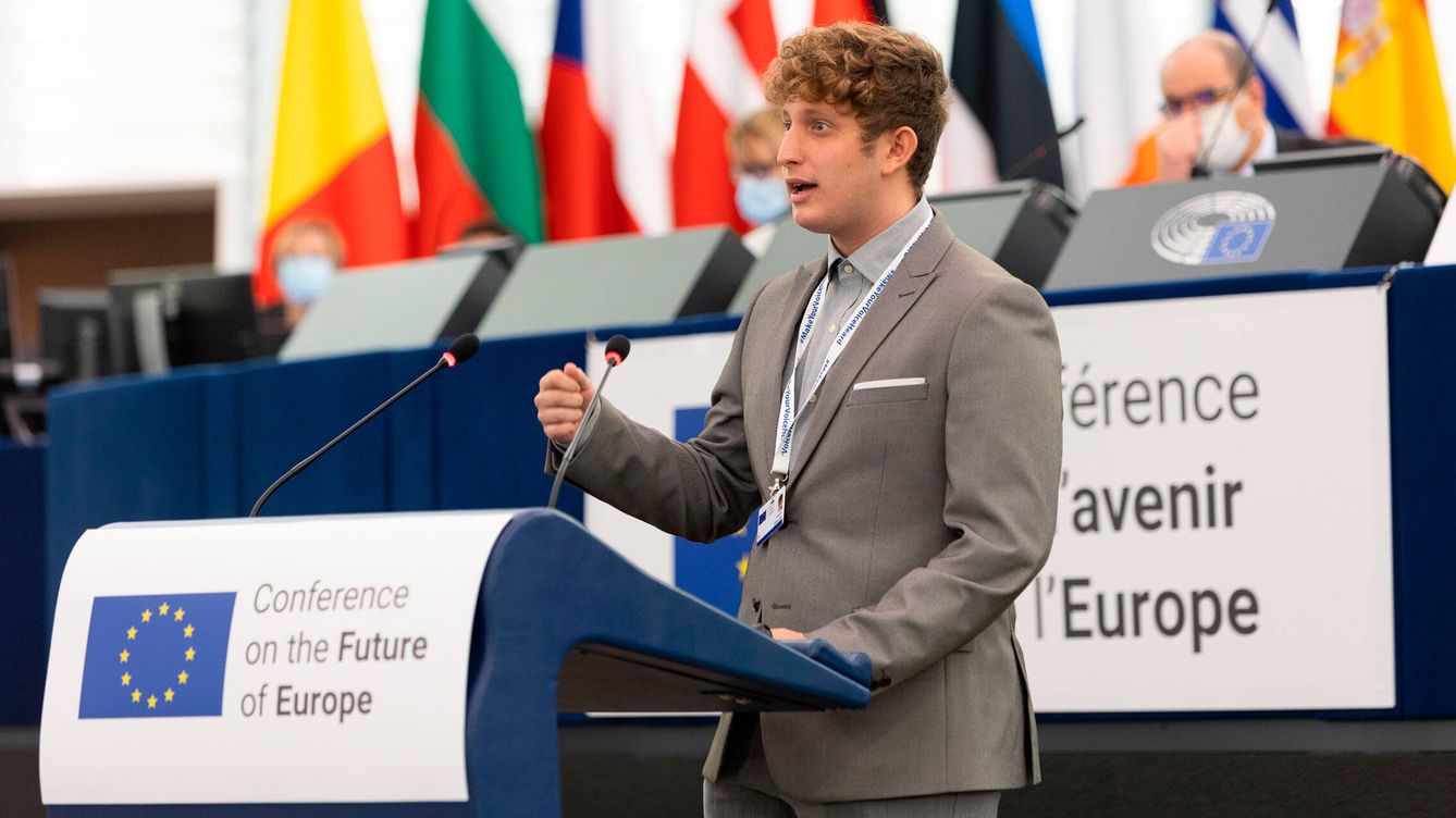 Foto: Sebastián Guillén, durante una de sus intervenciones en el Parlamento Europeo. (Parlamento Europeo/Mathieu Cugnot)