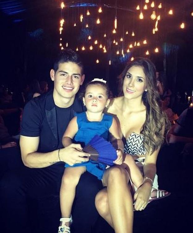Foto: James, Daniela y su hija Salomé (Instagram)