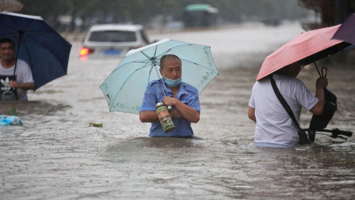 Al menos 25 muertos y más de 200.000 desplazados por las inundaciones en China