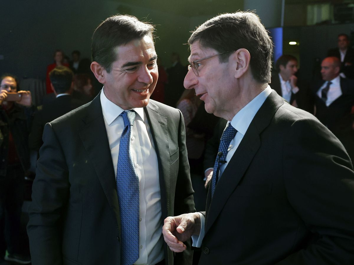 Foto: Carlos Torres (i), presidente de BBVA, y José Ignacio Goirigolzarri (d), presidente de CaixaBank. (EFE/Chema Moya)