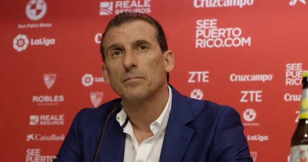 Foto: Óscar Arias, durante su presentación como nuevo director deportivo del Sevilla. (FOTO: www.sevillafc.es)