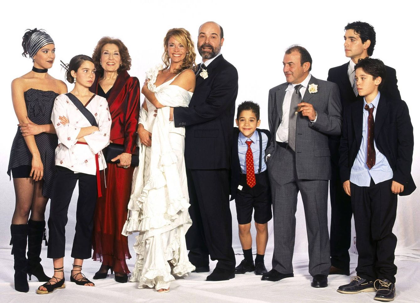 Los actores de 'Los Serrano'. (Globomedia)