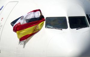 La caída del crudo inmuniza a IAG ante el 'profit warning' de Lufthansa