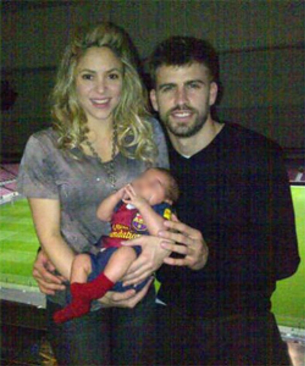 Foto: Boda y bautizo, el 2x1 de Shakira y Gerard Piqué