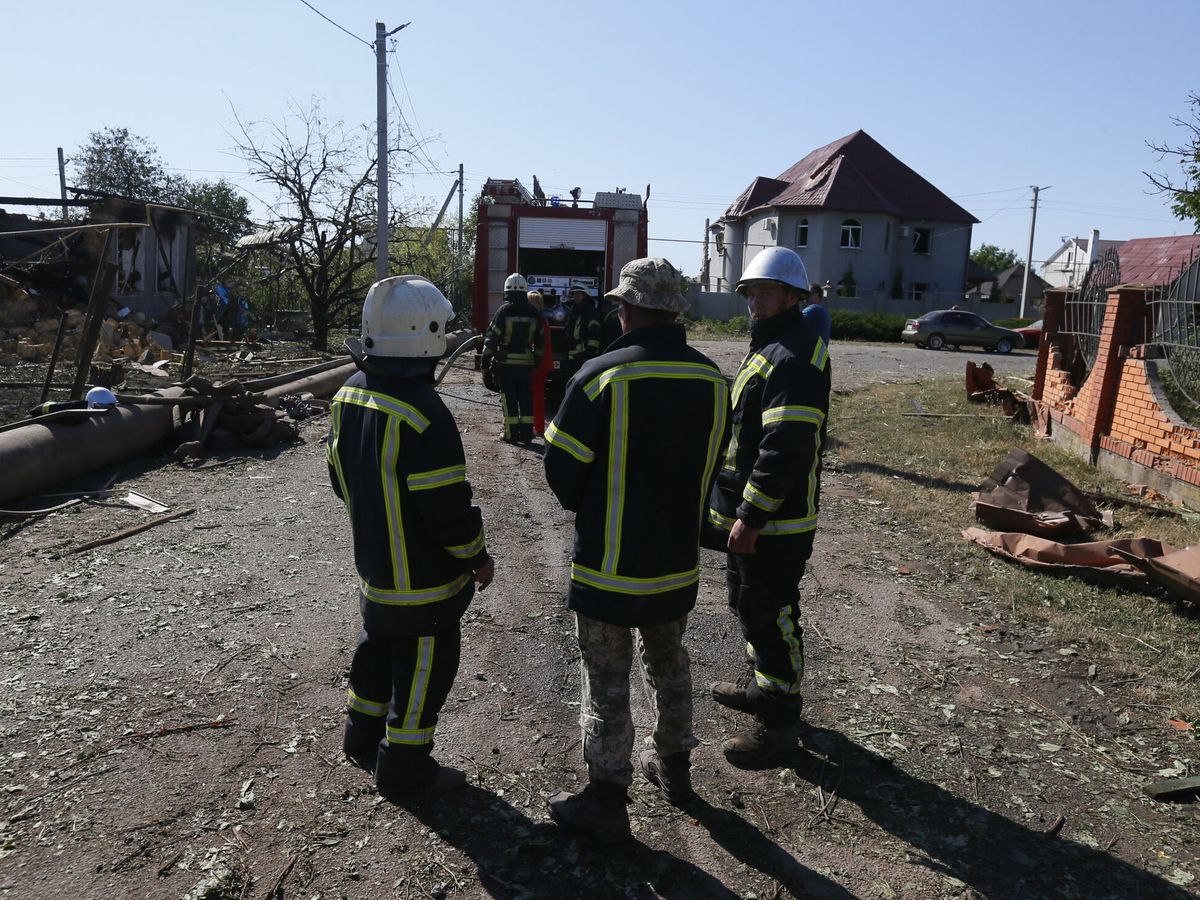 Foto:  edificio dañado tras un ataque con cohetes en la zona de Odesa, al sur de Ucrania, el 19 de julio de 2022. (EFE/Stringer)