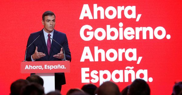 Foto: Pedro Sánchez presenta la precampaña socialista, este 30 de septiembre en el local La Próxima Estación, en Madrid. (EFE)