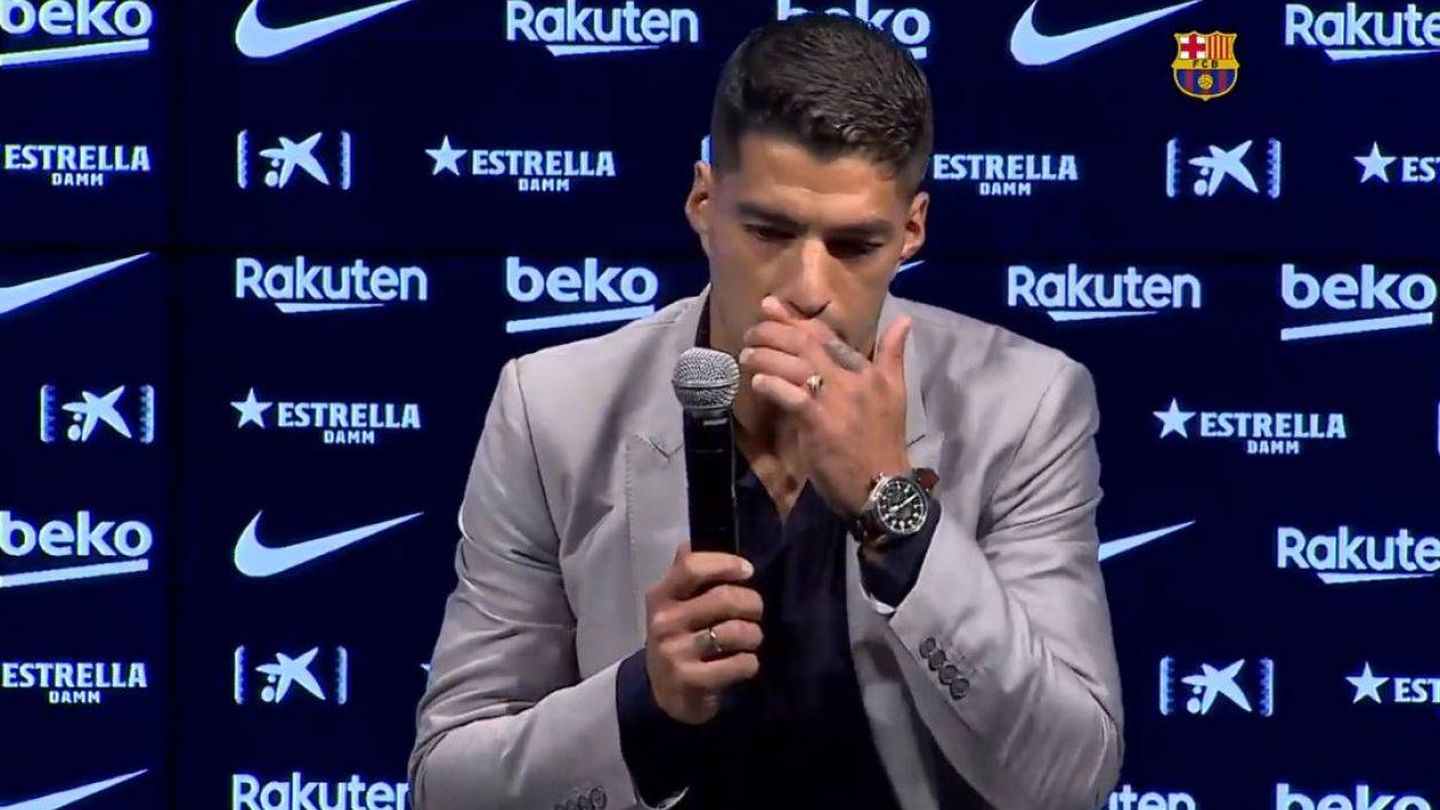 Suárez, emocionado durante su despedida. (Barça TV)
