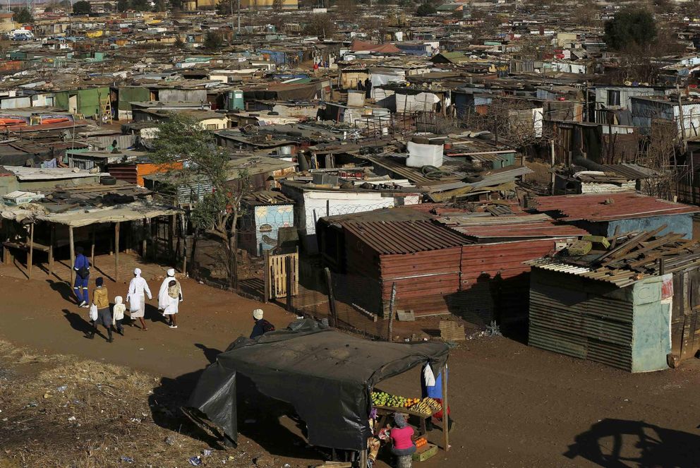 Una barriada de chavolas en Thokoza, al sur de Johannesburgo (Reuters).