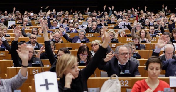 Foto: Vista general del hemiciclo durante la votación del Parlamento Europeo sobre el reconocimiento de Juan Guaidó como presidente interino de Venezuela. (EFE)