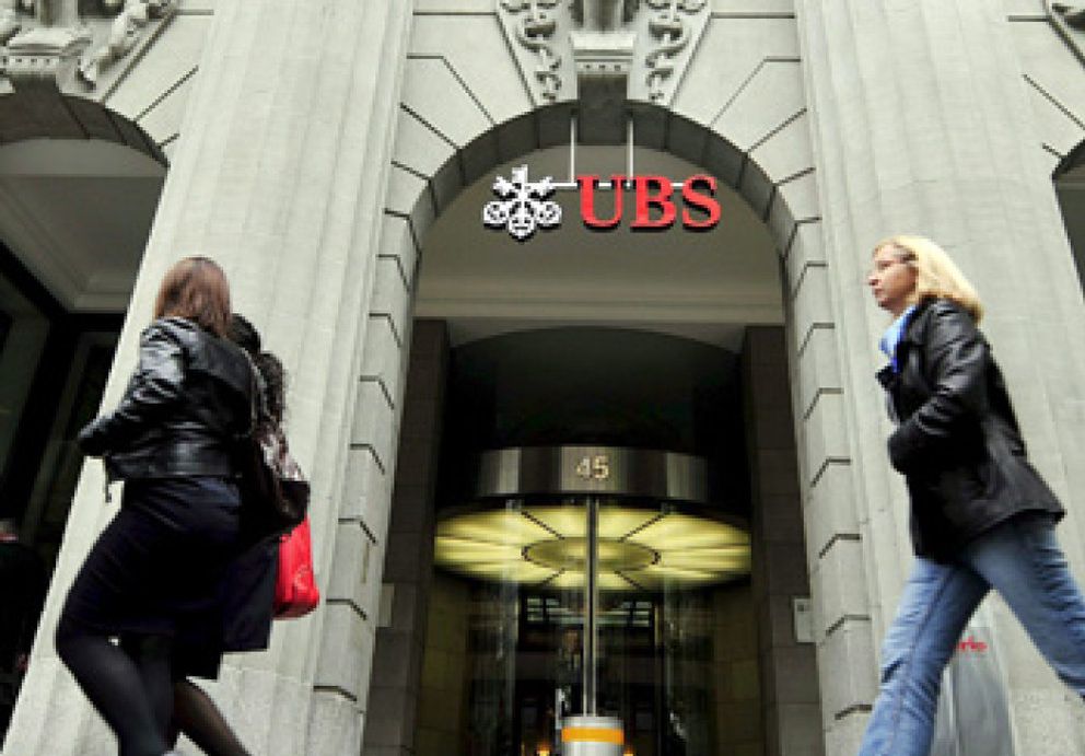 Foto: UBS prevé que el beneficio de los bancos españoles se desplome el 15% en 2009 y el 25% en 2010