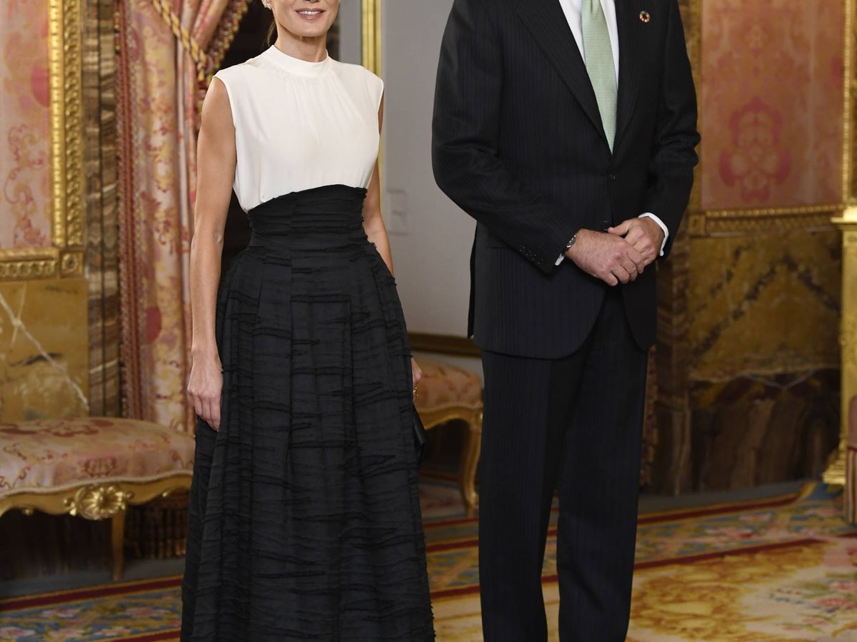 Foto: Los reyes Felipe y Letizia, durante la recepción del Palacio Real. (Limited Pictures)
