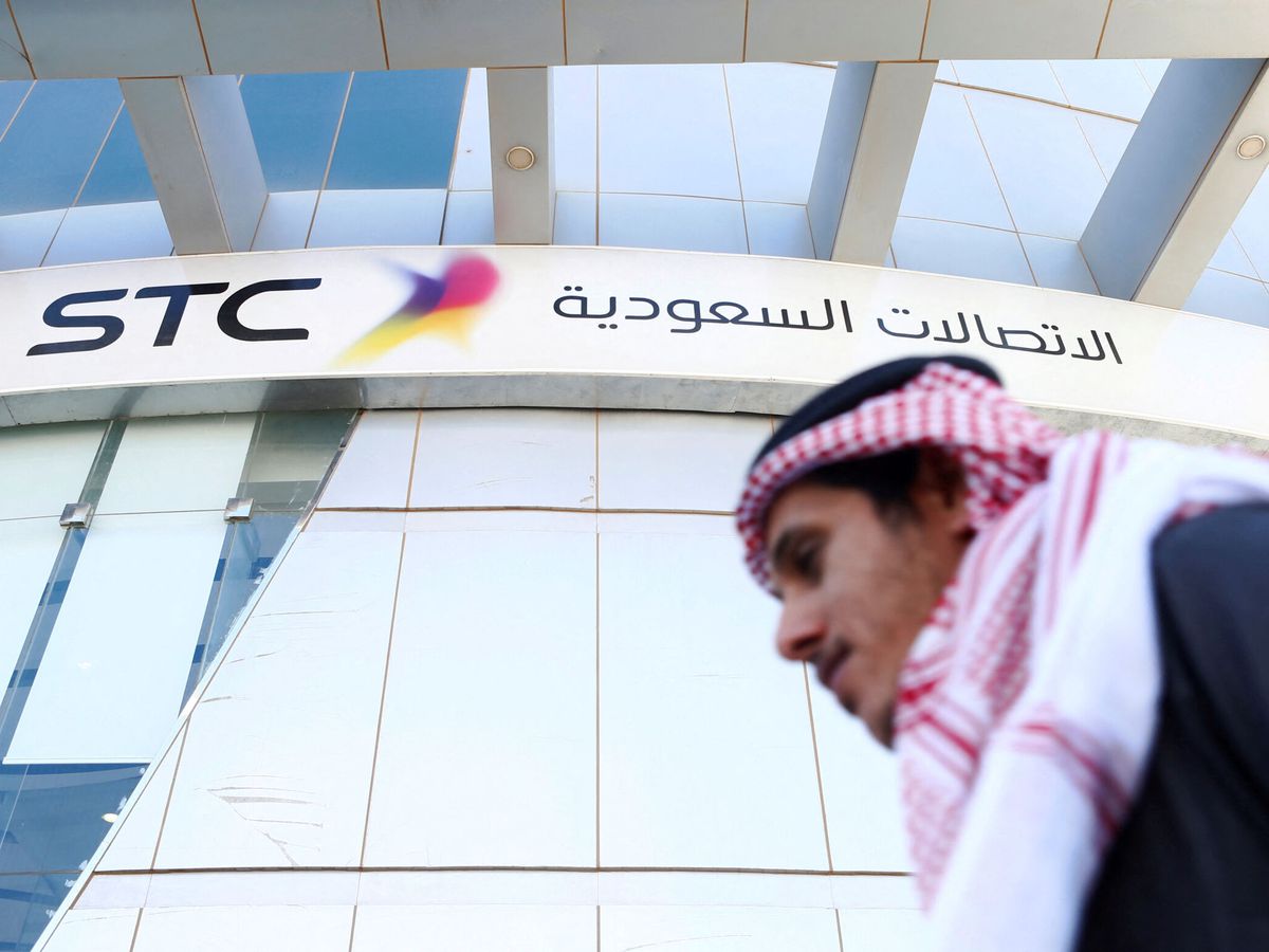 Foto: Logo de STC, la operadora de Arabia Saudí. (Reuters/Faisal Al Nasser)