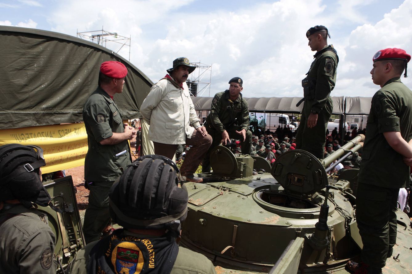 Foto: El presidente venezolano Nicolás Maduro durante una ceremonia militar en el estado de Cojedes, en julio de 2013 (Reuters). 