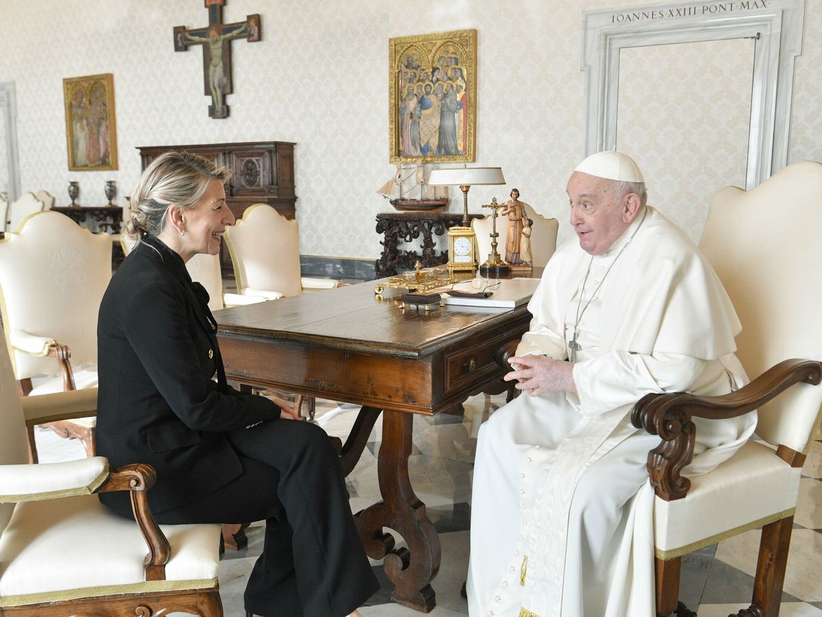 Foto: La ministra Yolanda Díaz, recibida por el Papa en el Vaticano. (EFE/Vaticano)