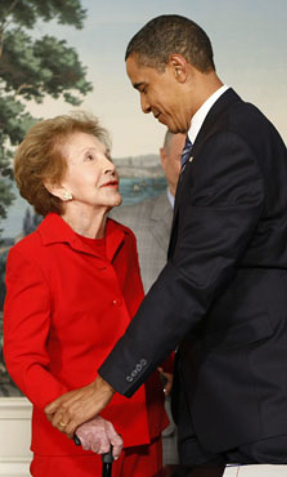 Foto: La ex primera dama Nancy Reagan vuelve a la Casa Blanca de la mano de Obama
