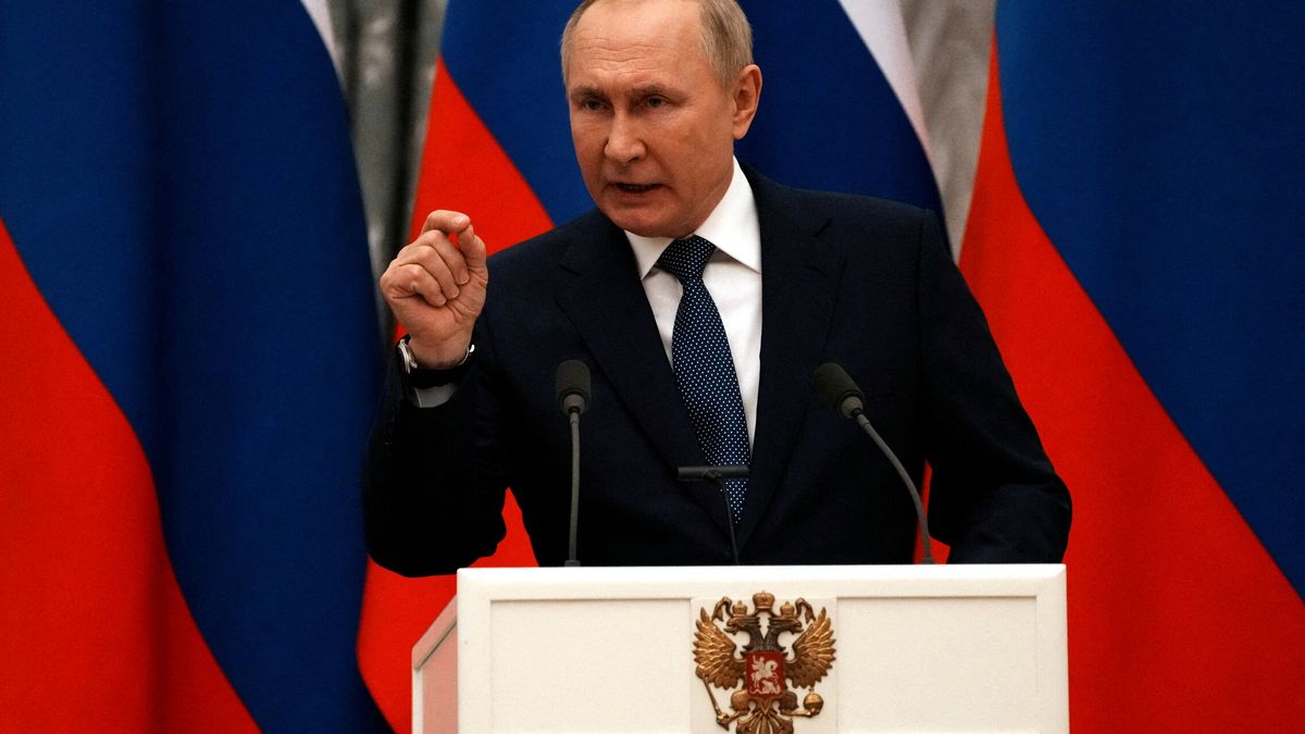 El Kremlin desmiente la promesa hecha a Macron de retirar las tropas de Bielorrusia