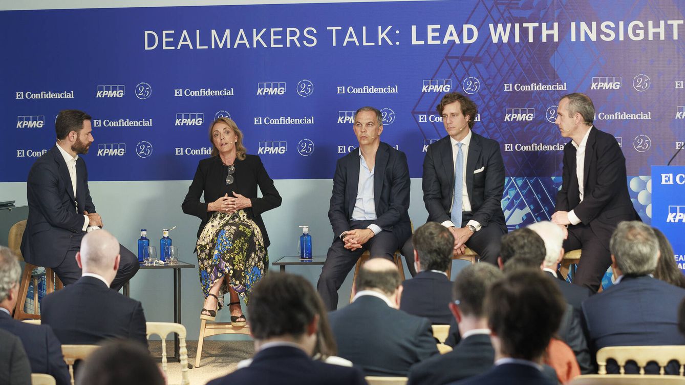 Foto: Primera mesa del foro 'Dealmakers talk: lead with insight'