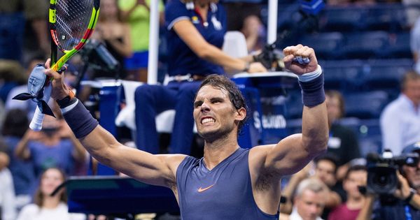 Foto: El tenista español Rafa Nadal celebra luego de derrotar a Vasek Pospisil de Canadá. (EFE)