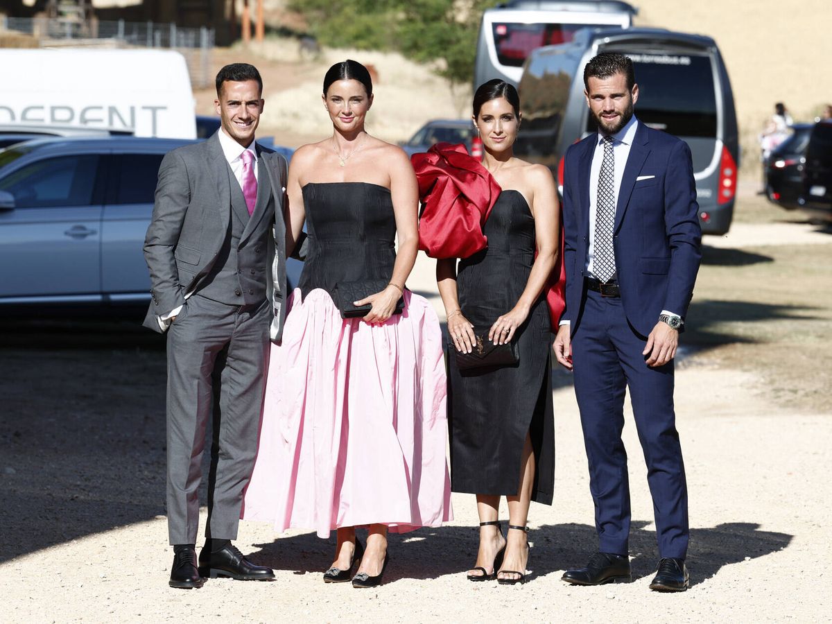 Foto: Lucas Vázquez, Macarena Rodríguez, María Cortés y Nacho Fernández en la boda de Dani Carvajal. (Gtres)