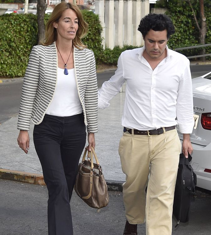 Mónica Martín Luque junto a su novio, José Manuel Yzaga (Gtres)