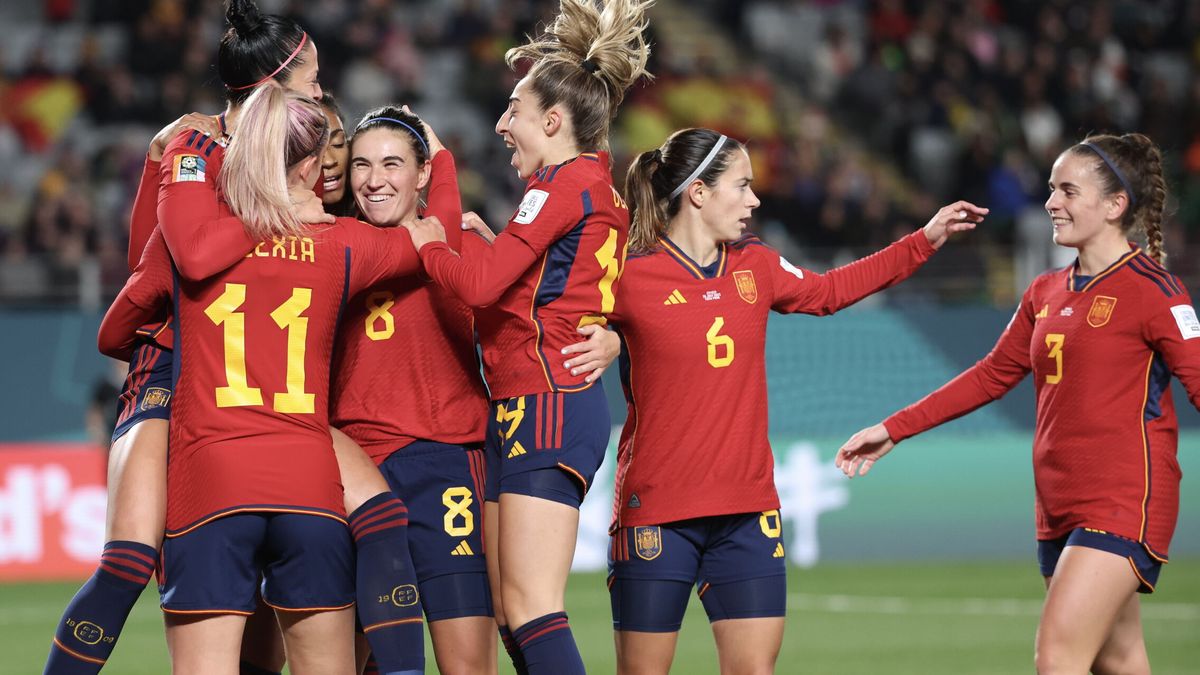 Una gran Jenni Hermoso comanda la goleada de España, que se clasifica a octavos del Mundial