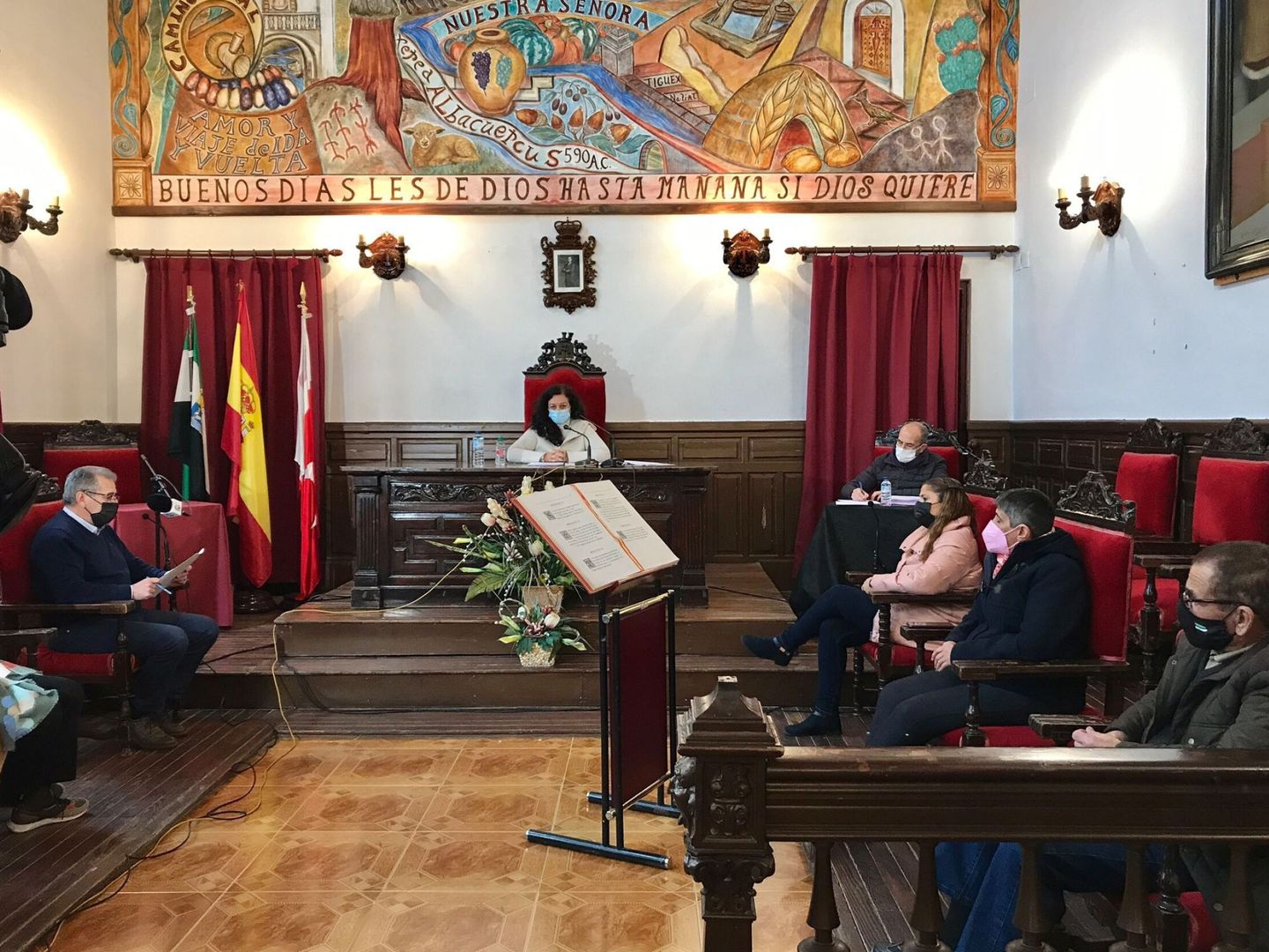 Un pleno del Ayuntamiento de Alburquerque (Badajoz), en una imagen de archivo. (EFE/PABLO CORDOVILLA)