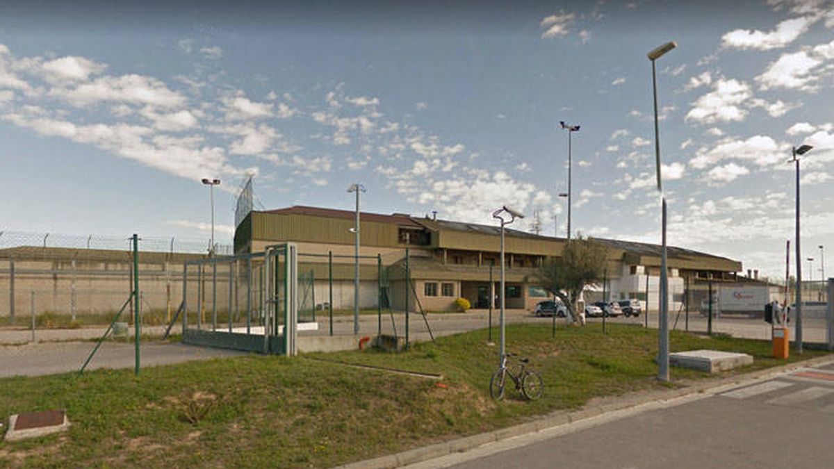 Un preso condenado por asesinato escapa de la cárcel de Quatre Camins en un coche