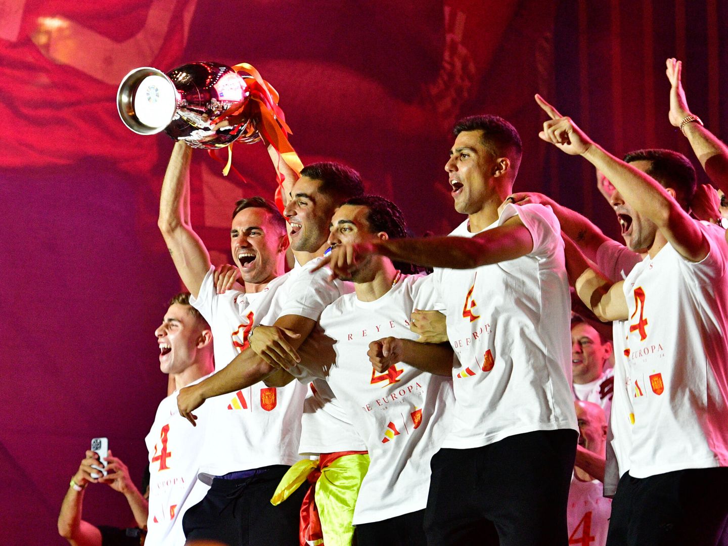 España celebró la victoria en la Euro 2024 en Madrid. (EFE/JJ Guillén)