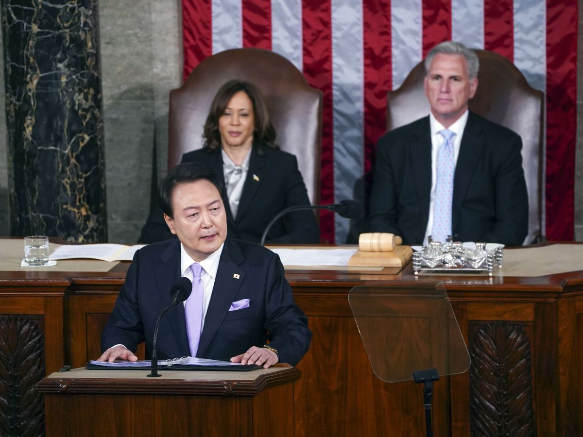 Foto: El Presidente surcoreano Yoon Suk Yeol. (EFE / WILL OLIVER)