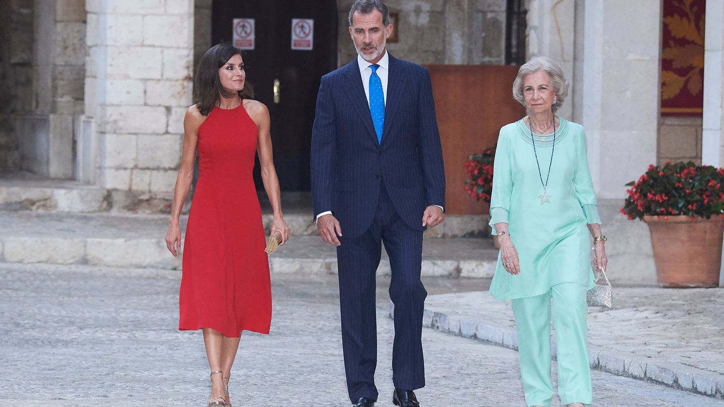 Los Reyes con doañ Sofía, el año pasado en la recepción a las autoridades baleares. (Limited Pictures)