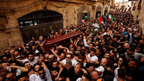 Enfrentamientos y caos en el funeral de la periodista muerta de un disparo en Cisjordania