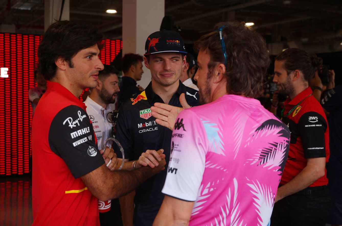 Fernando tiene muchas ganas pues ve posible mezclarse ocasionalmente con los pilotos de cabeza como Sainz y Verstappen. (Reuters/Brian Snyder)
