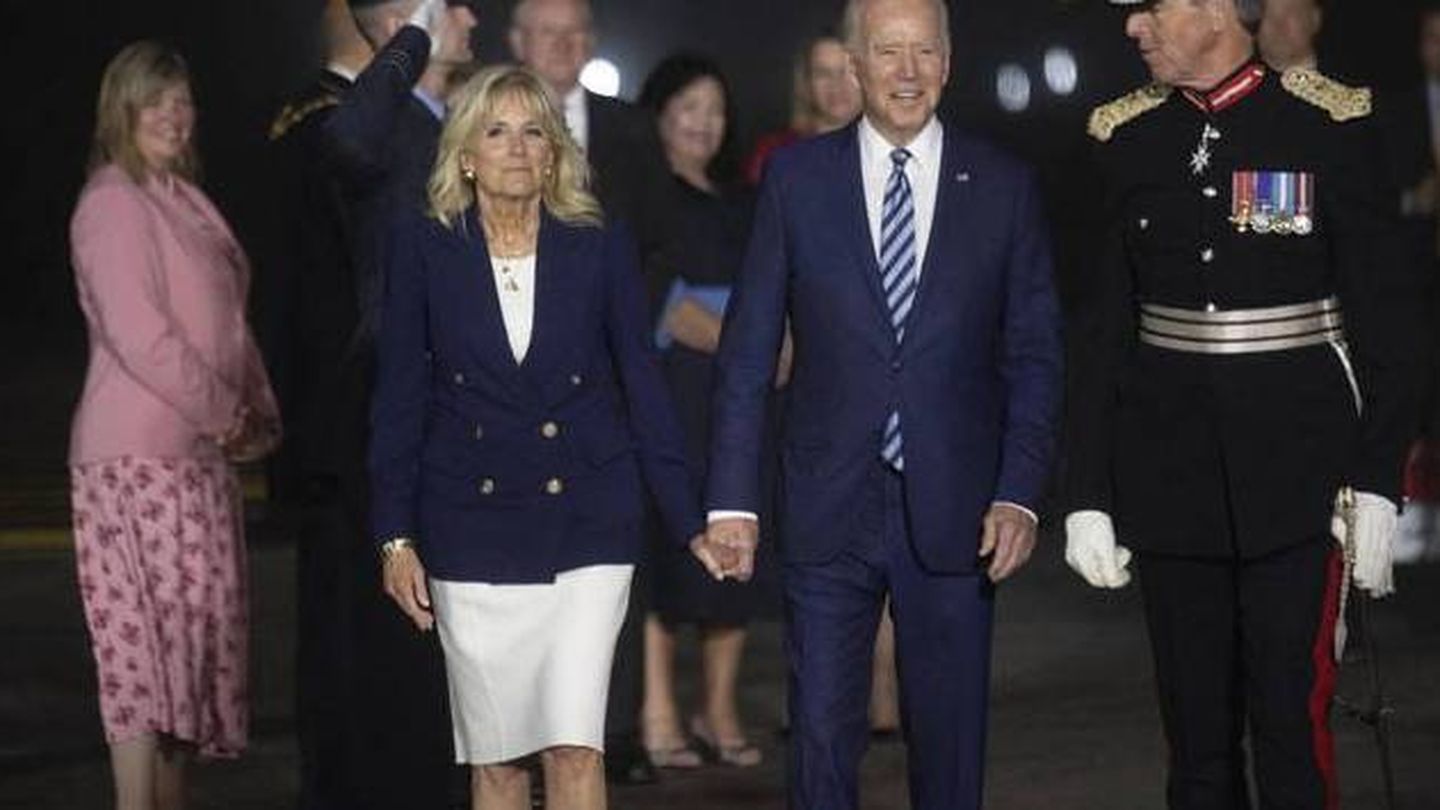  Jill y Joe Biden, a su llegada a Europa. (EFE)