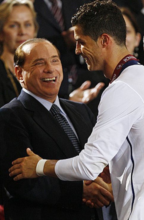 Foto: Silvio Berlusconi confiesa que sueña “cada noche” con Cristiano Ronaldo