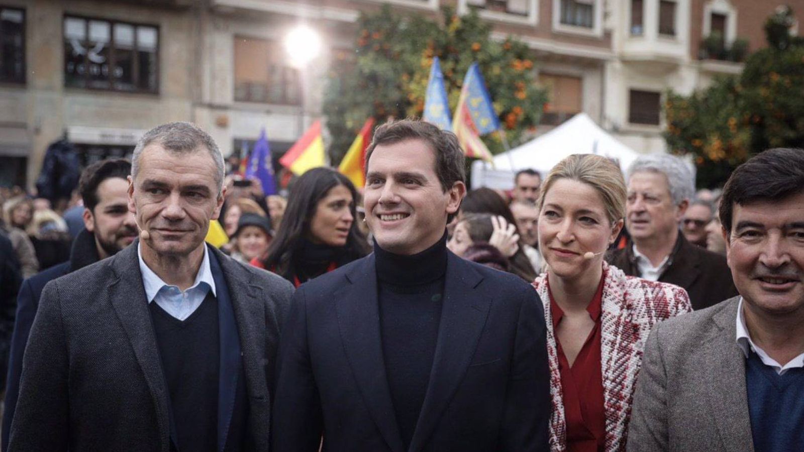 Foto: Albert Rivera y Toni Cantó en Valencia el pasado 20 de enero al desvelar su candidatura a la Comunidad. (EFE)